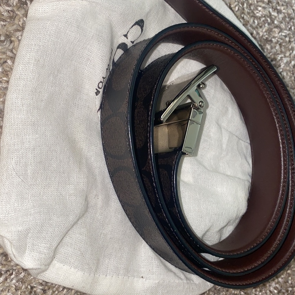 Un-Used Coach belt - Picture 5 of 5